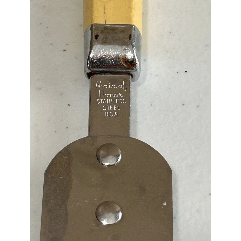 Vintage Maid of Honor Frosting Spatula Cake Icing Frosting Yellow Handle USA